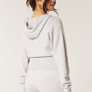 NWT Gilly Hicks Light Gray Slouchy Hooded Cardigan Sweater